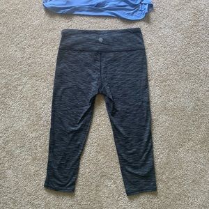 Athleta Capri Leggings